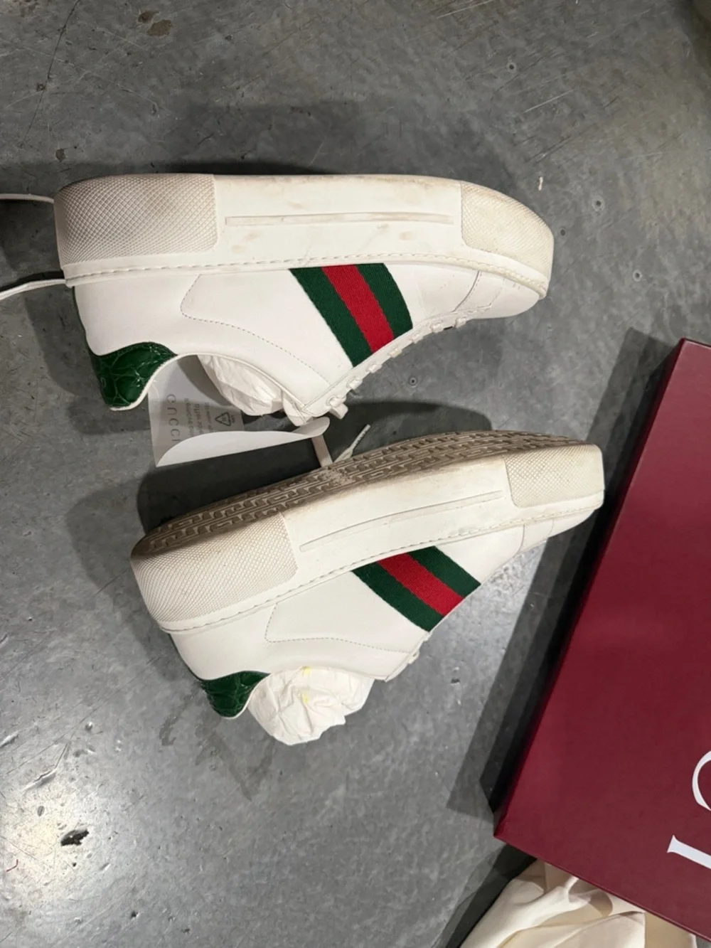 Gucci White Leather Low-Top with Green & Red Stripe Gucci Ace platform sneaker - Picture 8 of 10